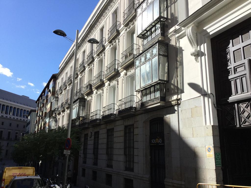 Opera By Forever Rentals Madrid Exterior photo